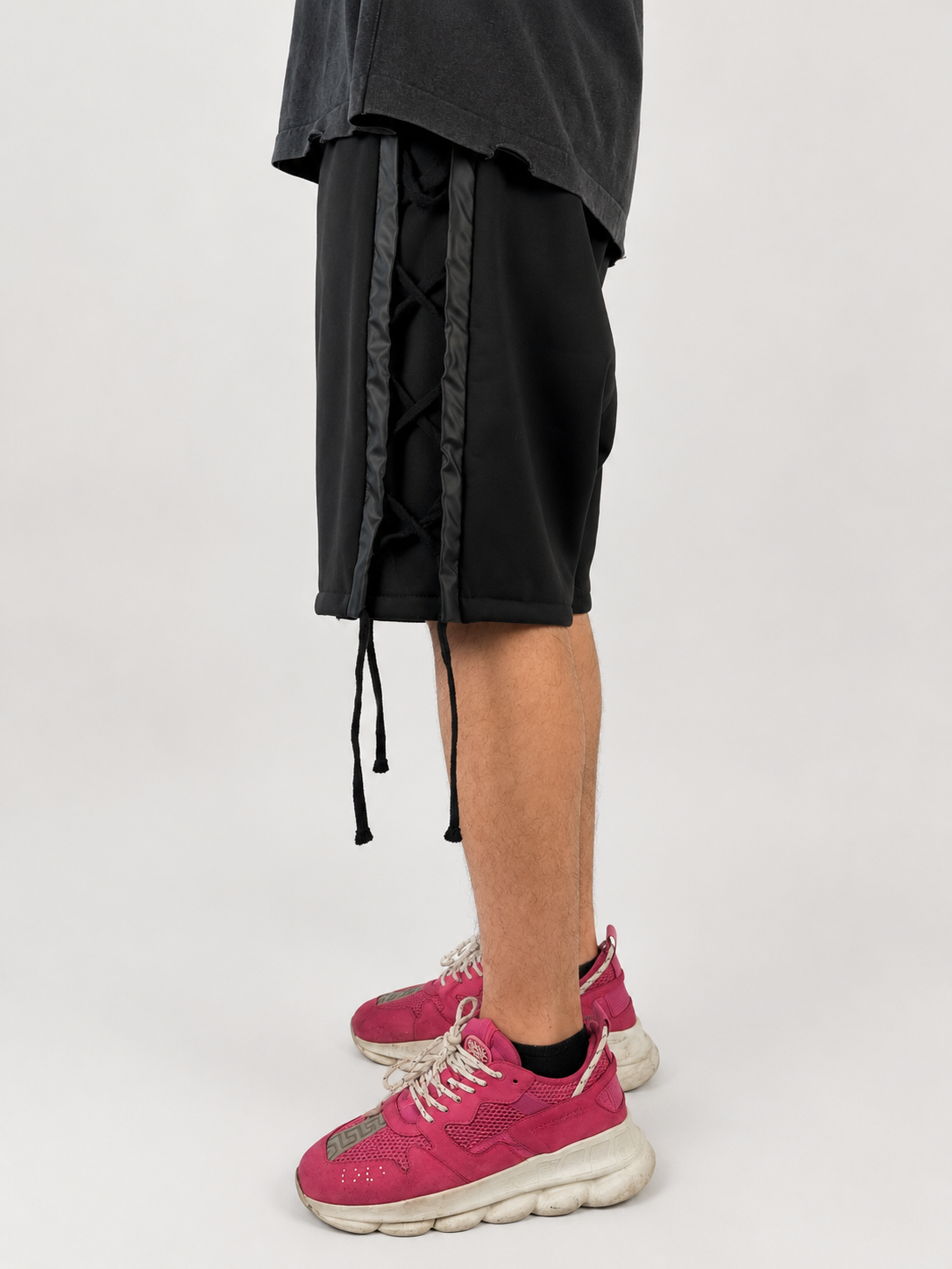 LYRCKSS SHORTS BLACK